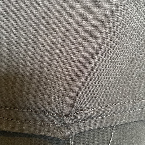 ATMOSPHERE RUFFLE FRONT TANK - Picture 6 of 6